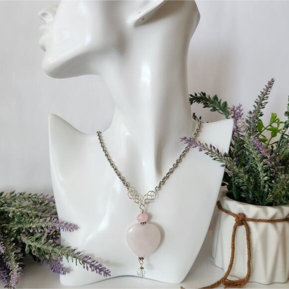 Rose Quartz Heart Shaped Stone Pendant Necklace - Picture 1 of 12